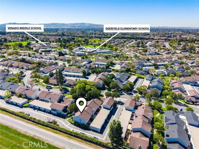 10 Goldenbush, Irvine, CA 92604