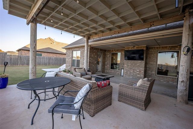 437 Isabella Drive, Blanchard, OK 73010