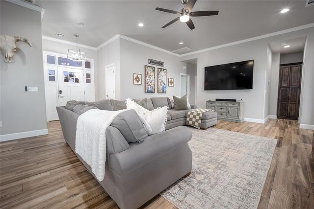 437 Isabella Drive, Blanchard, OK 73010