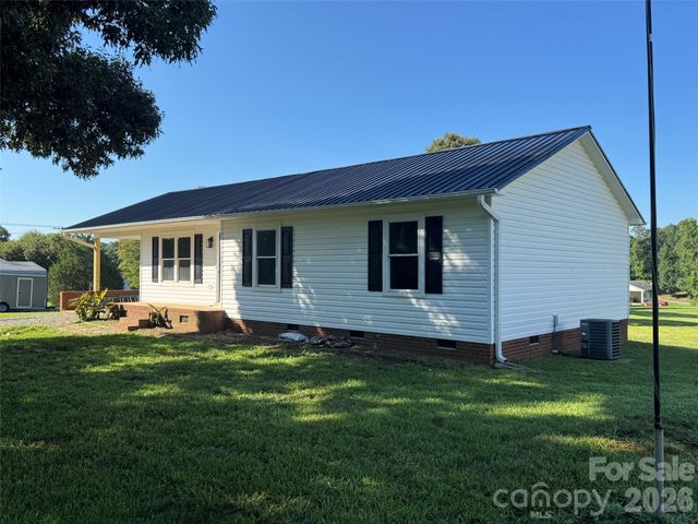 272 Shepps Boat Dock Road, Lexington, NC 27292