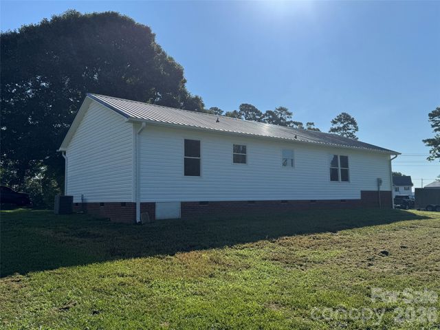 272 Shepps Boat Dock Road, Lexington, NC 27292
