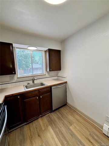 5946 W 41st Avenue, Denver, CO 80212