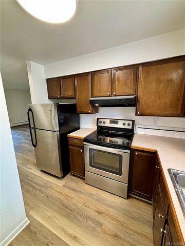 5946 W 41st Avenue, Denver, CO 80212