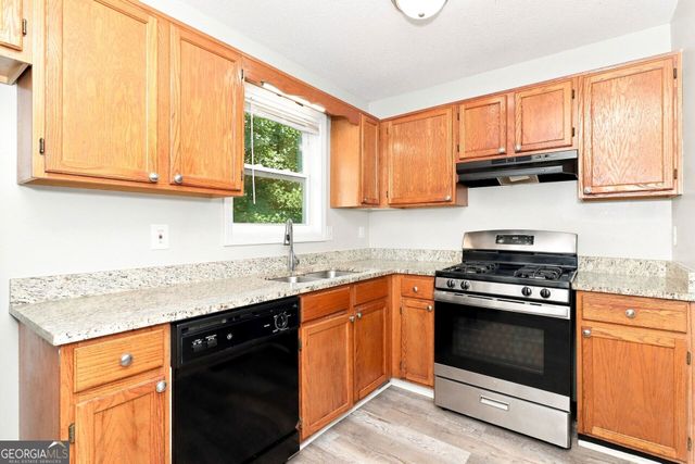 229 Hampton Drive, Dallas, GA 30132