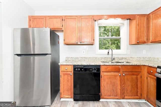 229 Hampton Drive, Dallas, GA 30132