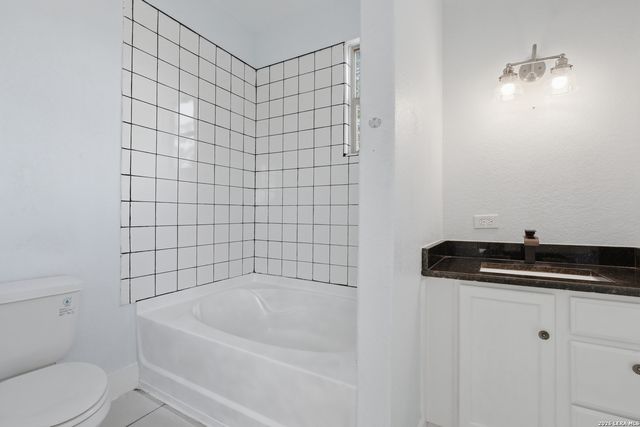 2011 Mesquite Rdg, San Antonio, TX 78264