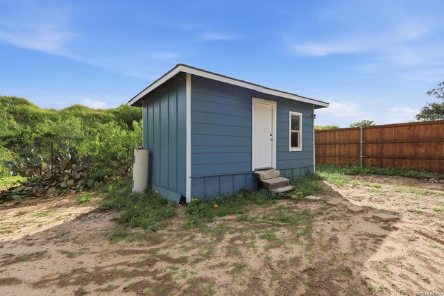 2011 Mesquite Rdg, San Antonio, TX 78264