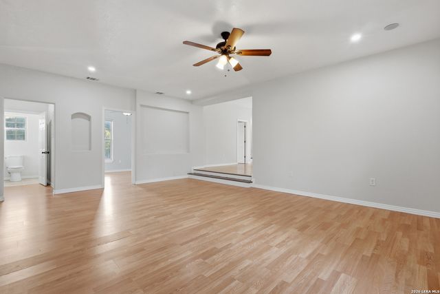 2011 Mesquite Rdg, San Antonio, TX 78264
