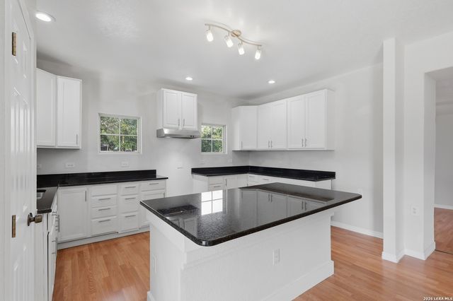 2011 Mesquite Rdg, San Antonio, TX 78264