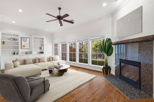 8813 Tudor Place, Dallas, TX 75228