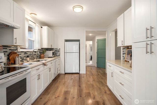 5115 S Roxbury Street, Seattle, WA 98118