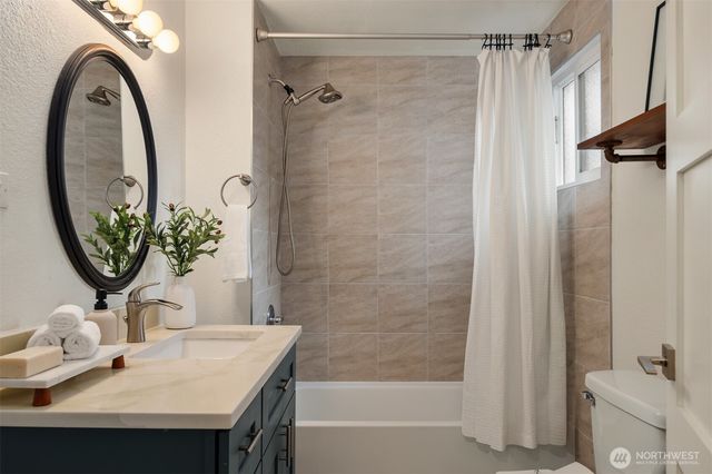 5115 S Roxbury Street, Seattle, WA 98118