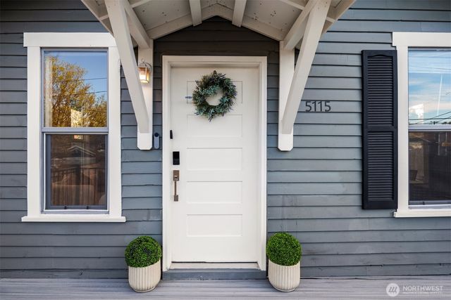 5115 S Roxbury Street, Seattle, WA 98118