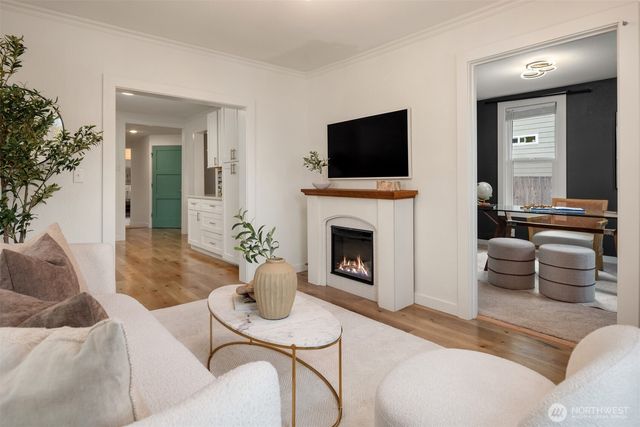 5115 S Roxbury Street, Seattle, WA 98118