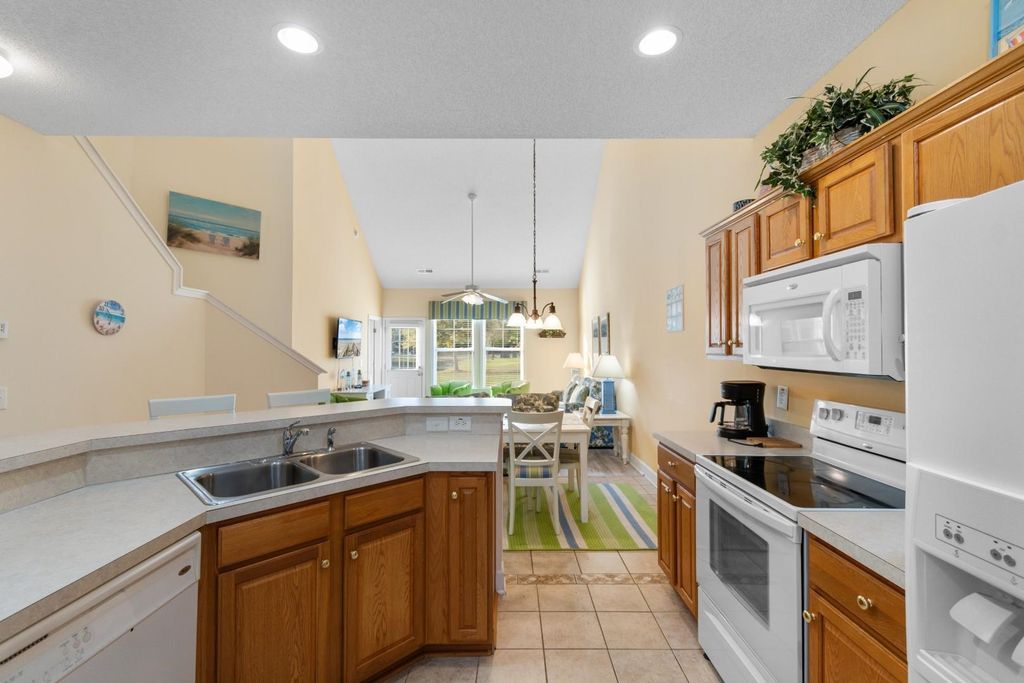 6172 Catalina Dr Unit 414, North Myrtle Beach, SC 29582 — photo 4