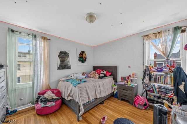 114 Peck Ave, Newark City, NJ 07107