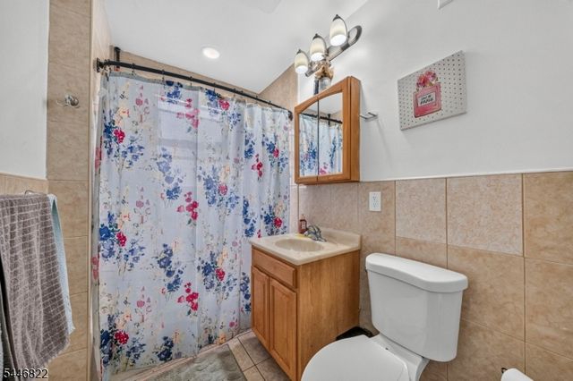 114 Peck Ave, Newark City, NJ 07107