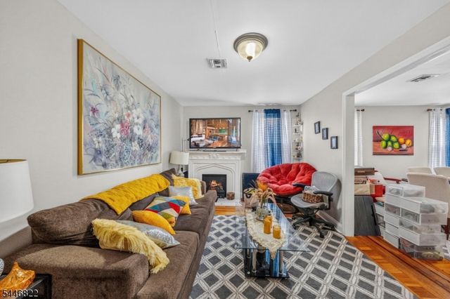 114 Peck Ave, Newark City, NJ 07107