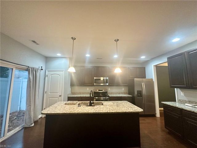 5504 Parish Turn PL, Virginia Beach, VA 23455