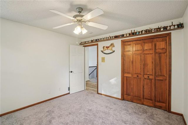 3225 Meadow Road, Leavenworth, KS 66048