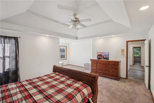 3225 Meadow Road, Leavenworth, KS 66048