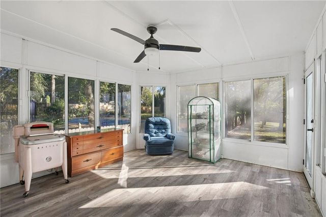 3225 Meadow Road, Leavenworth, KS 66048