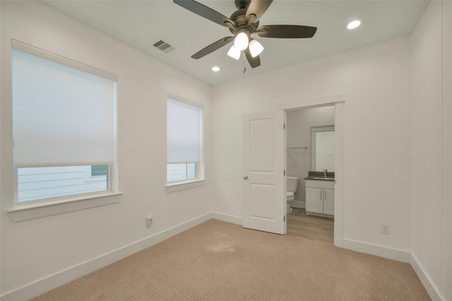 760 W Donovan Street, Houston, TX 77091