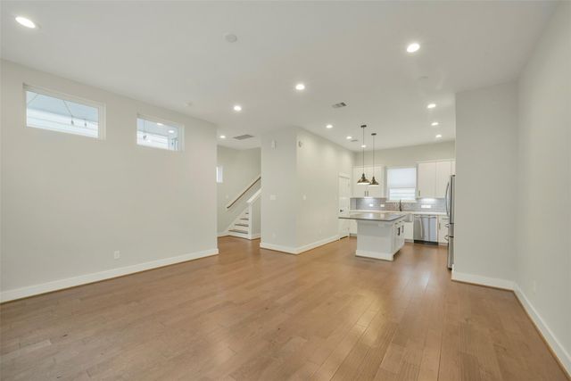 760 W Donovan Street, Houston, TX 77091