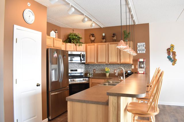 308 Outlook Cove Drive, La Porte, IN 46350