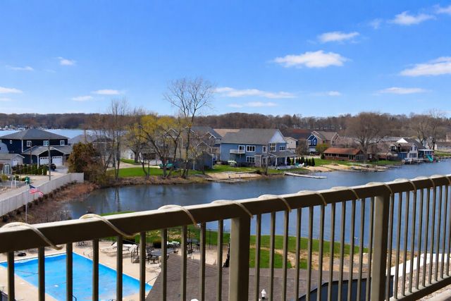 308 Outlook Cove Drive, La Porte, IN 46350