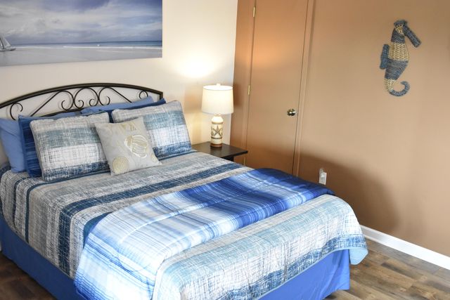 308 Outlook Cove Drive, La Porte, IN 46350
