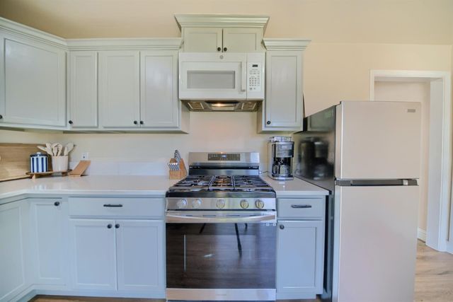 604 Westacre Rd, West Sacramento, CA 95691