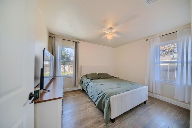 604 Westacre Rd, West Sacramento, CA 95691