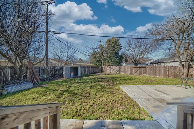 604 Westacre Rd, West Sacramento, CA 95691