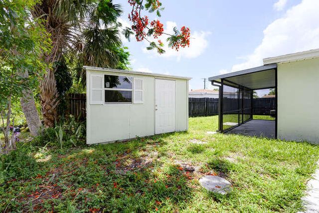 1314 S B Street, Lake Worth Beach, FL 33460