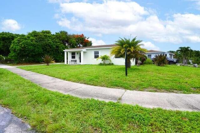 1314 S B Street, Lake Worth Beach, FL 33460