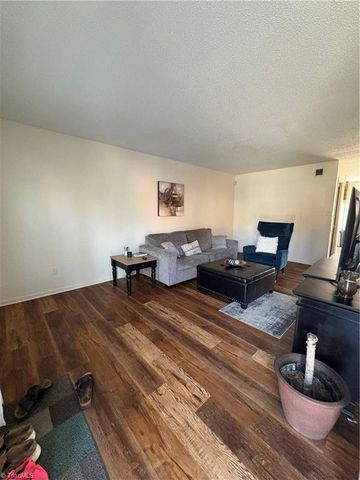 224 Northpoint Avenue E, High Point, NC 27262