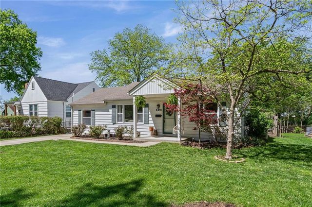 5316 W 49th Street, Roeland Park, KS 66205