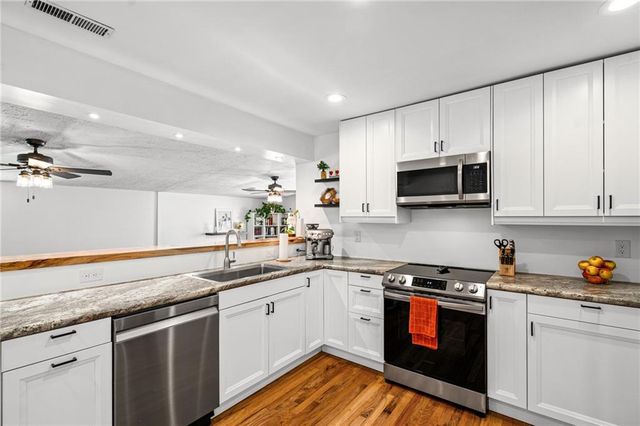 5316 W 49th Street, Roeland Park, KS 66205