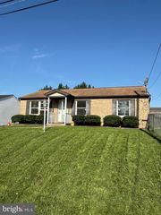133 COUNTRY PARK DR, Winchester, VA 22602