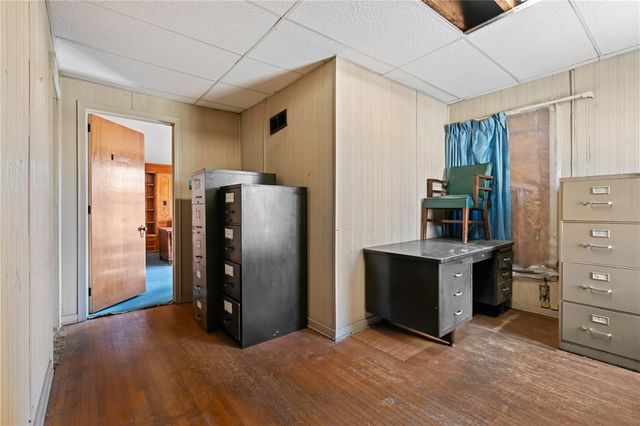 27 S College St, City Of Washington, PA 15301