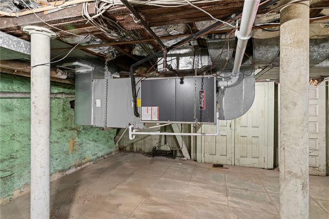 27 S College St, City Of Washington, PA 15301