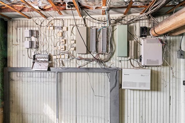 27 S College St, City Of Washington, PA 15301