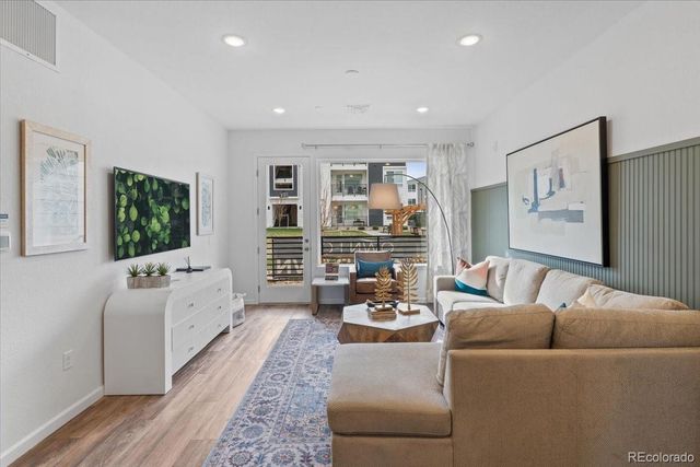 6153 N Ceylon Street 9-102, Denver, CO 80249