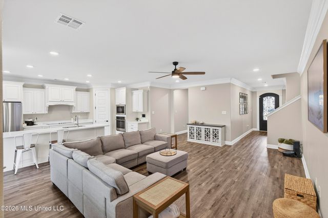 6726 Maurepas Circle, Ocean Springs, MS 39564