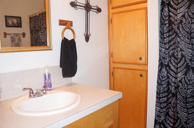 317 Hickory Drive E, Livingston, TX 77351