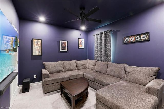 7480 Rockefeller DR, Naples, FL 34119