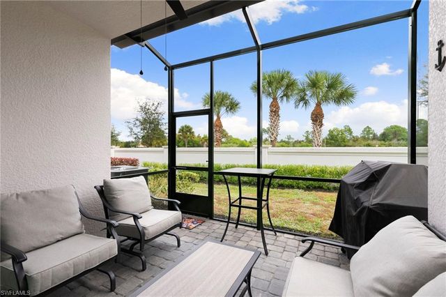 7480 Rockefeller DR, Naples, FL 34119