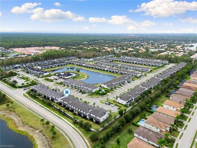 7480 Rockefeller DR, Naples, FL 34119