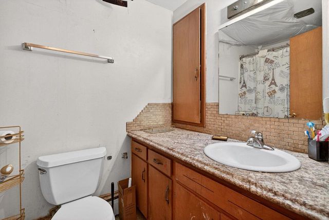 5837 Raymond Road, Madison, WI 53711